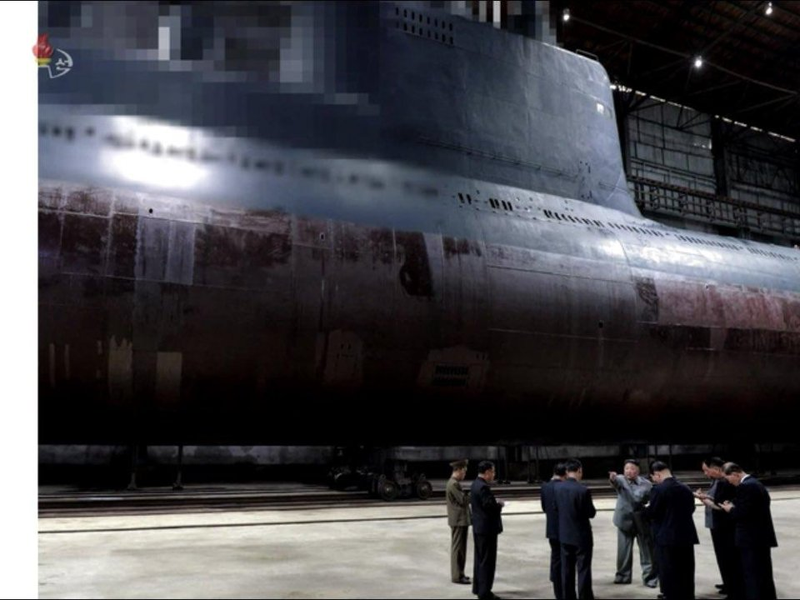 Illustration for article titled Qué objetivo y capacidad tiene el nuevo y monstruoso submarino de Corea del Norte